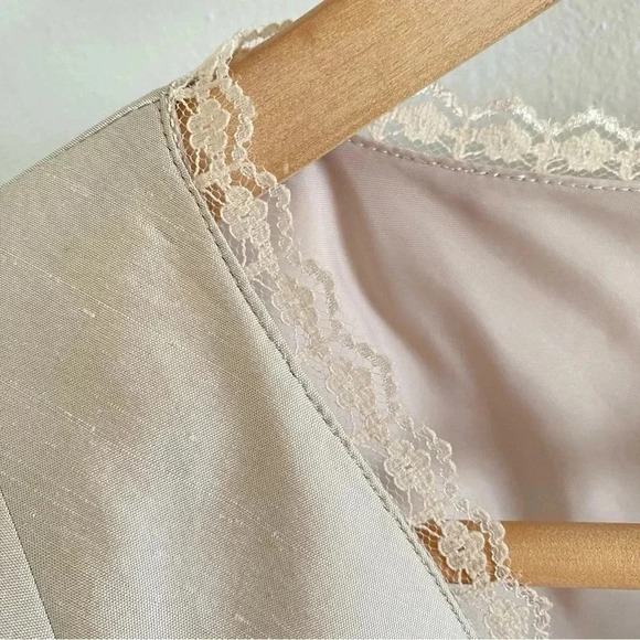 Oleg Cassini 3 Piece Suit Set 100% Silk Blazer Skirt Top Tan - Picture 12 of 14